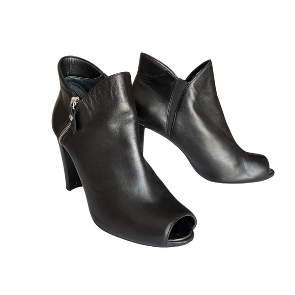 Stuart Weitzman Black Nappa Leather "Jump" Peep-Toe Bootie Size 10 Includes Box - Picture 5 of 11